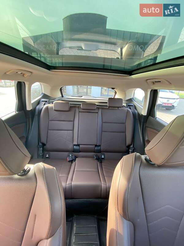 Внедорожник / Кроссовер BMW iX1 2023 в Мукачево