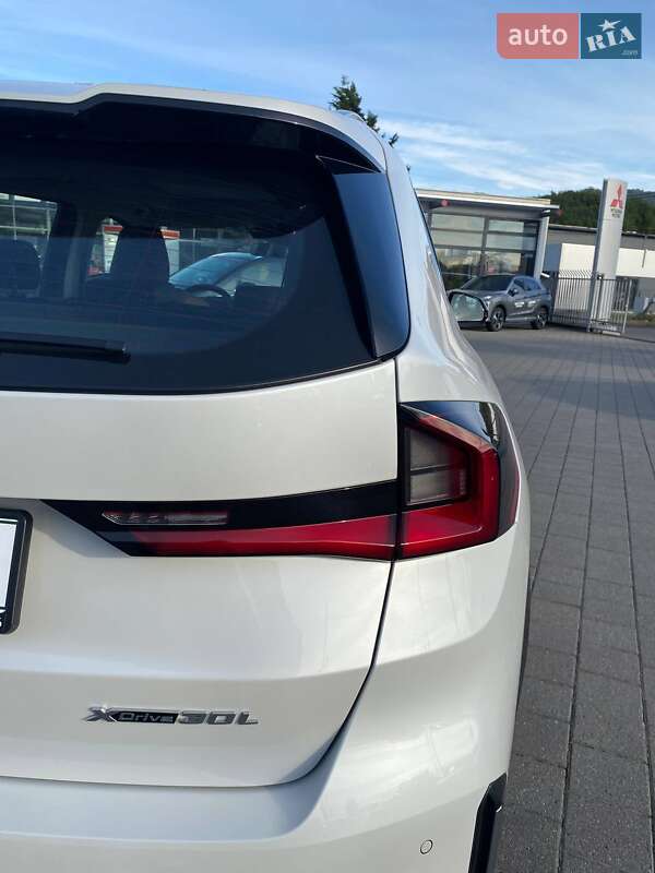 Внедорожник / Кроссовер BMW iX1 2023 в Мукачево