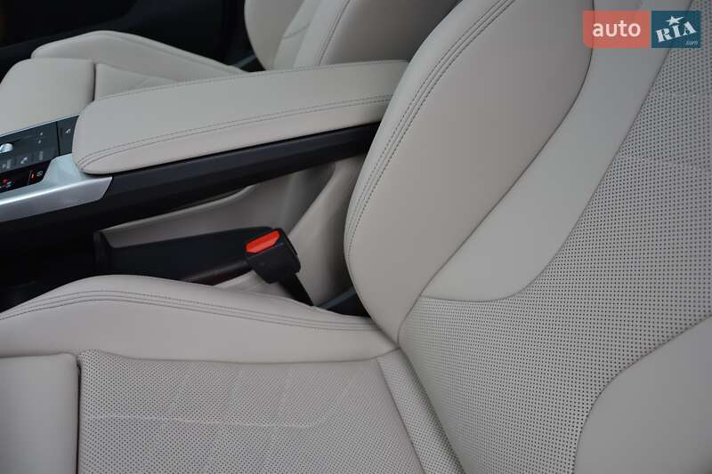 Внедорожник / Кроссовер BMW iX1 2025 в Киеве