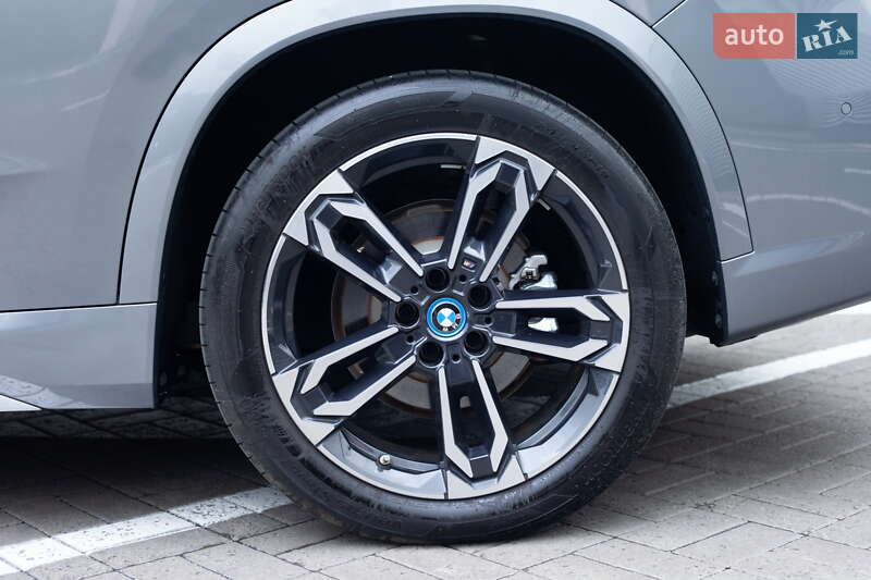 Внедорожник / Кроссовер BMW iX1 2023 в Киеве
