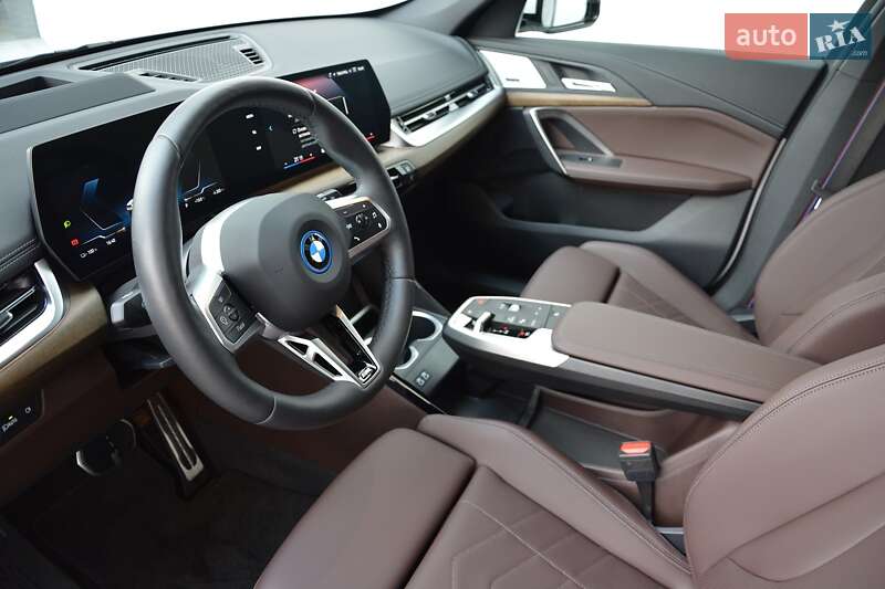 Позашляховик / Кросовер BMW iX1 2025 в Києві фото 5 Позашляховик / Кросовер BMW iX1 2025 в Києві