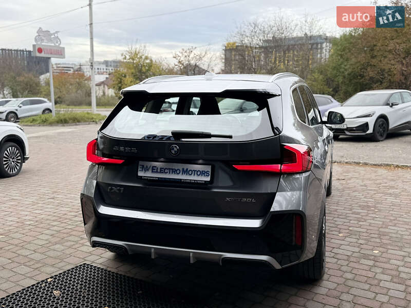 Позашляховик / Кросовер BMW iX1 2023 в Львові фото 13 Позашляховик / Кросовер BMW iX1 2023 в Львові