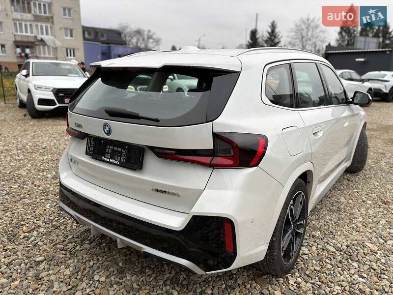 Позашляховик / Кросовер BMW iX1 2024 в Стрию фото 15 Позашляховик / Кросовер BMW iX1 2024 в Стрию