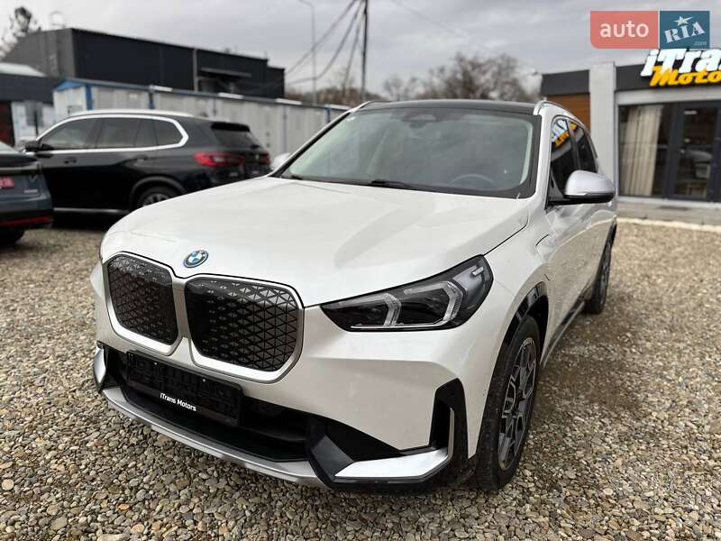 Позашляховик / Кросовер BMW iX1 2023 в Стрию
