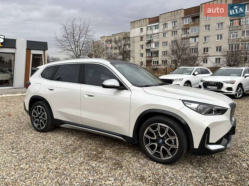 Позашляховик / Кросовер BMW iX1 2023 в Стрию