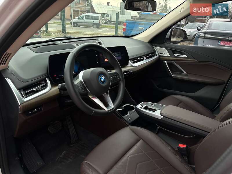 Позашляховик / Кросовер BMW iX1 2023 в Стрию