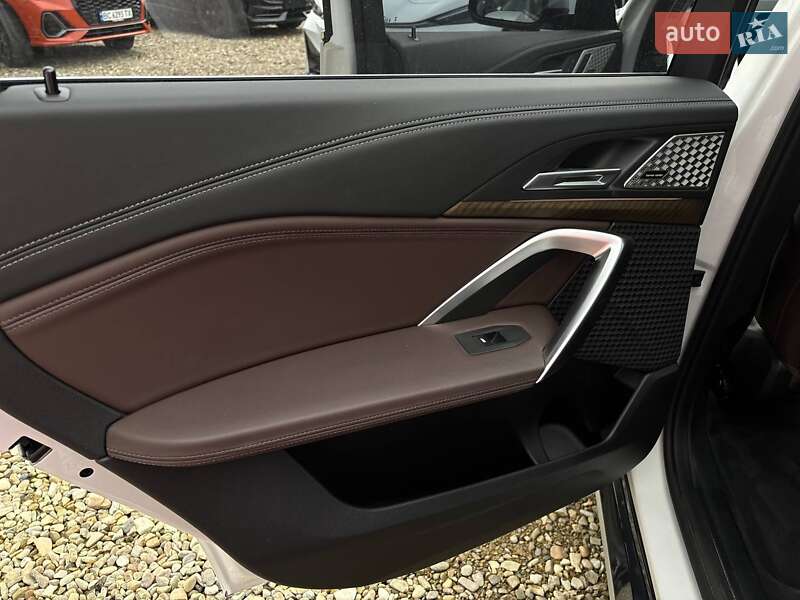 Позашляховик / Кросовер BMW iX1 2023 в Стрию