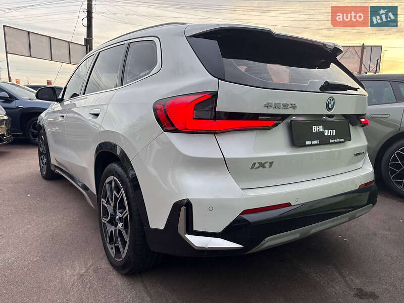 Внедорожник / Кроссовер BMW iX1 2023 в Киеве