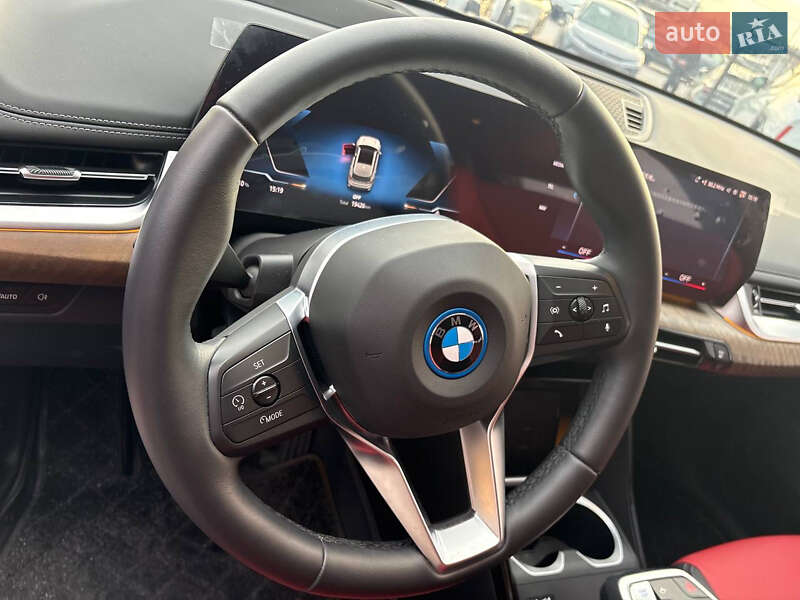 Внедорожник / Кроссовер BMW iX1 2023 в Киеве