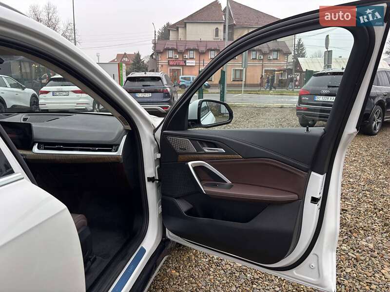 Позашляховик / Кросовер BMW iX1 2023 в Стрию