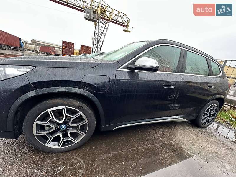 Внедорожник / Кроссовер BMW iX1 2023 в Львове фото 4 Внедорожник / Кроссовер BMW iX1 2023 в Львове