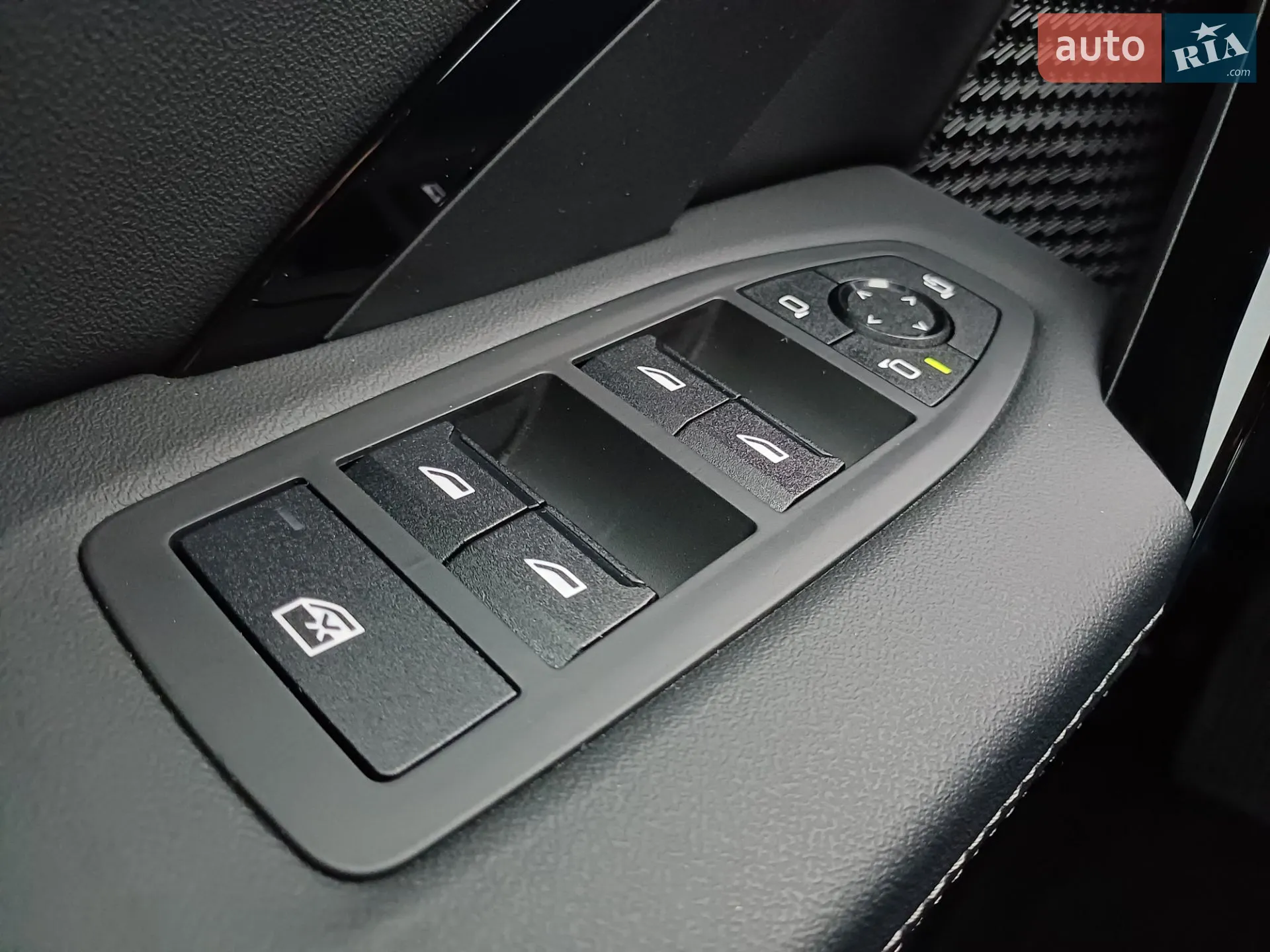 2024 BMW iX1 - мініатюра 41