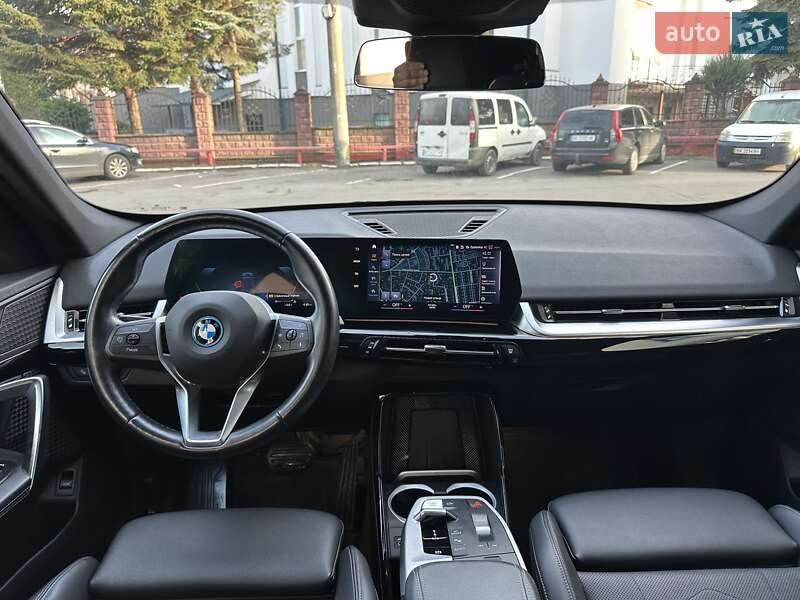 Внедорожник / Кроссовер BMW iX1 2022 в Ровно фото 17 Внедорожник / Кроссовер BMW iX1 2022 в Ровно