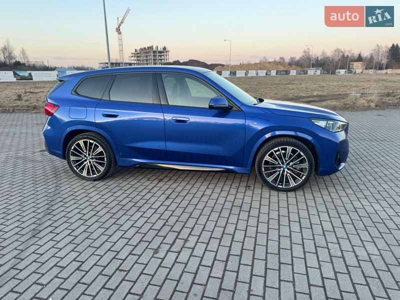 Внедорожник / Кроссовер BMW iX1 2023 в Львове