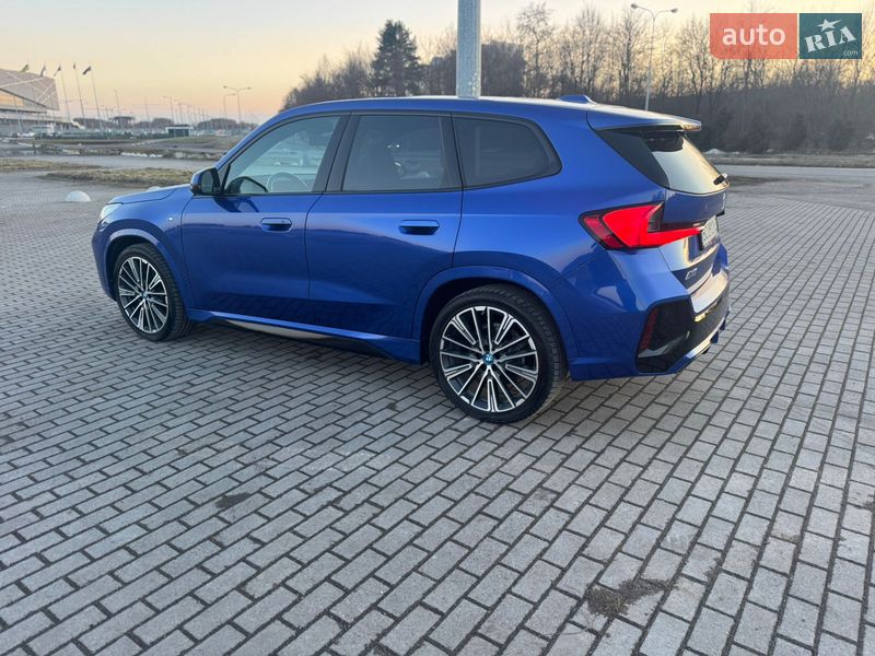 Внедорожник / Кроссовер BMW iX1 2023 в Львове