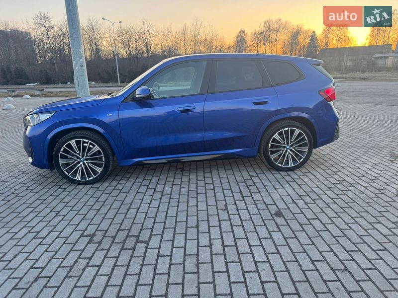 Внедорожник / Кроссовер BMW iX1 2023 в Львове