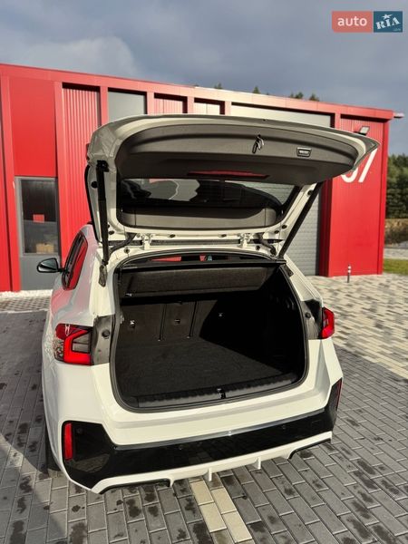 Внедорожник / Кроссовер BMW iX1 2022 в Львове