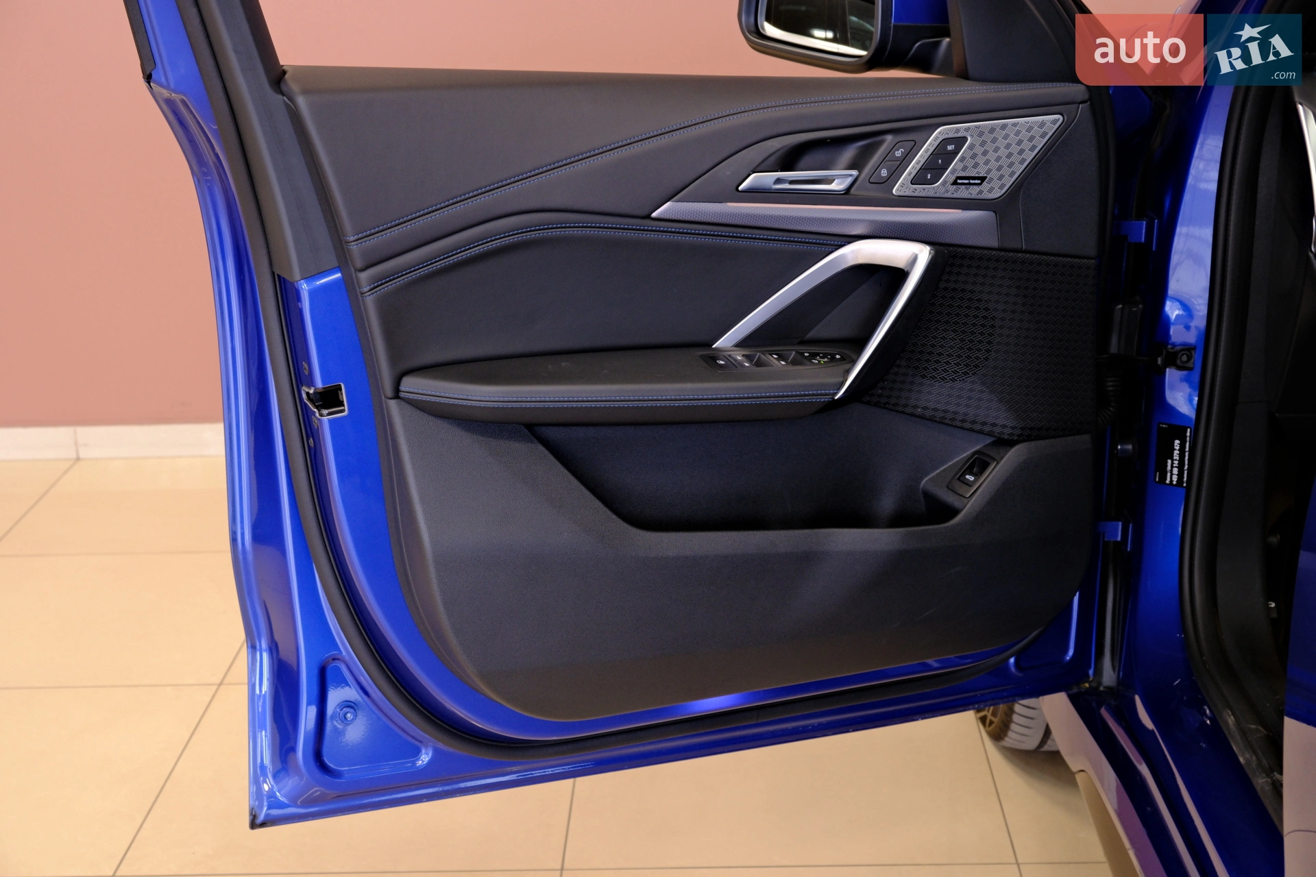 2024 BMW iX1 - мініатюра 32