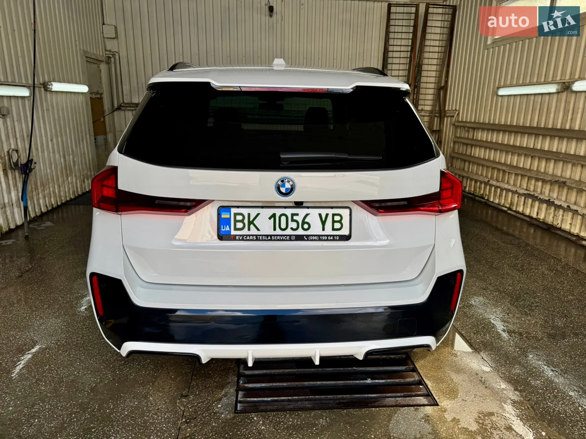 2024 BMW iX1 - мініатюра 16