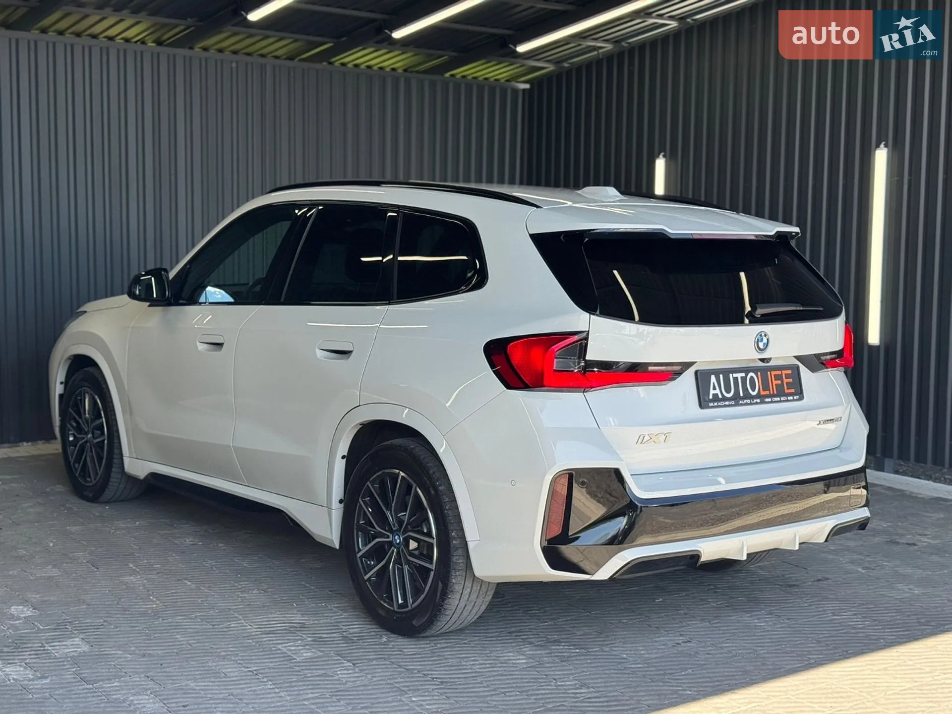2022 BMW iX1 - мініатюра 4