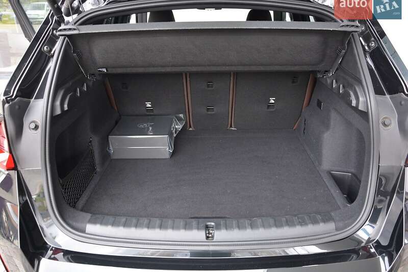 Внедорожник / Кроссовер BMW iX1 2025 в Киеве