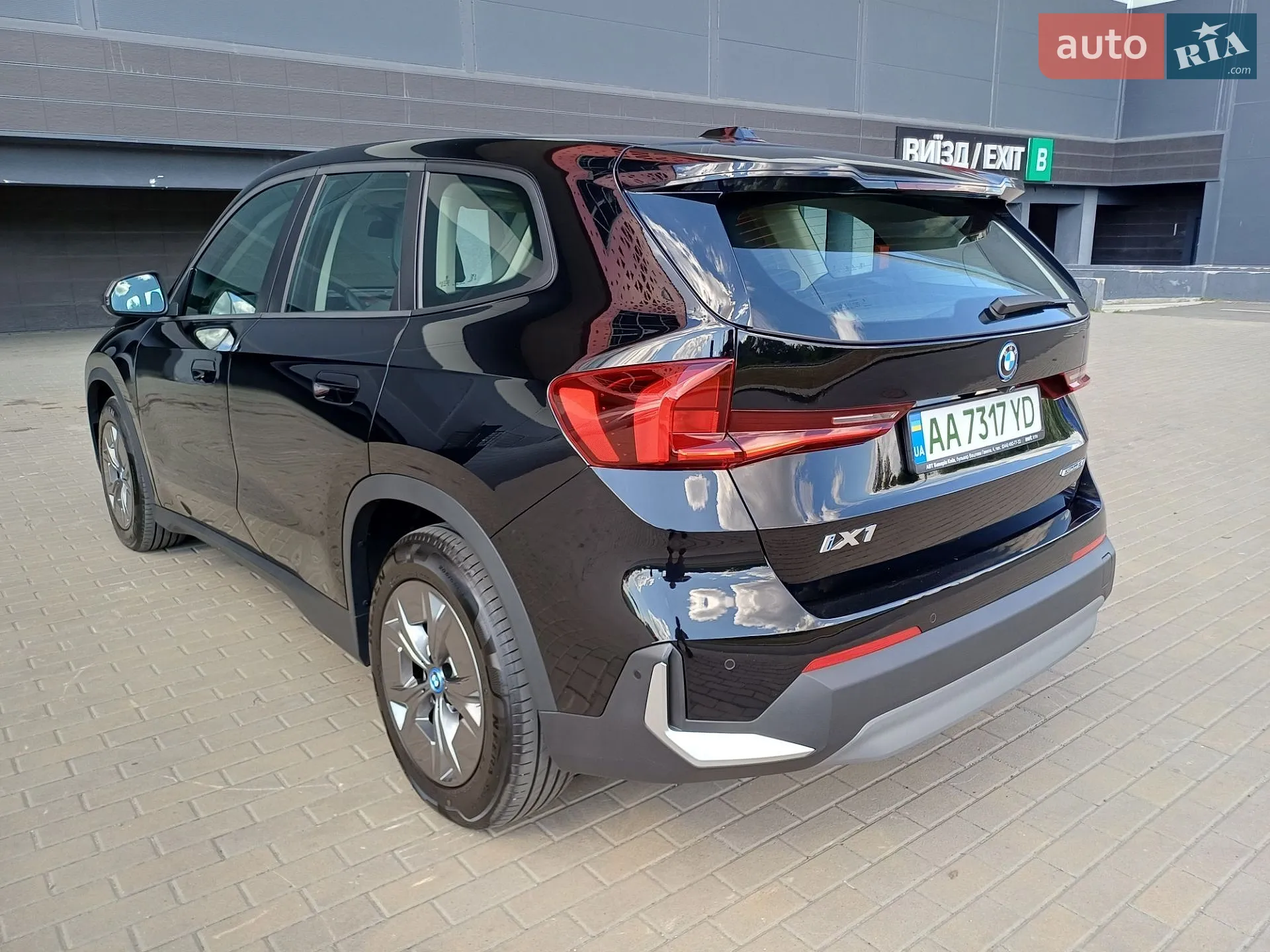 2024 BMW iX1 - мініатюра 7