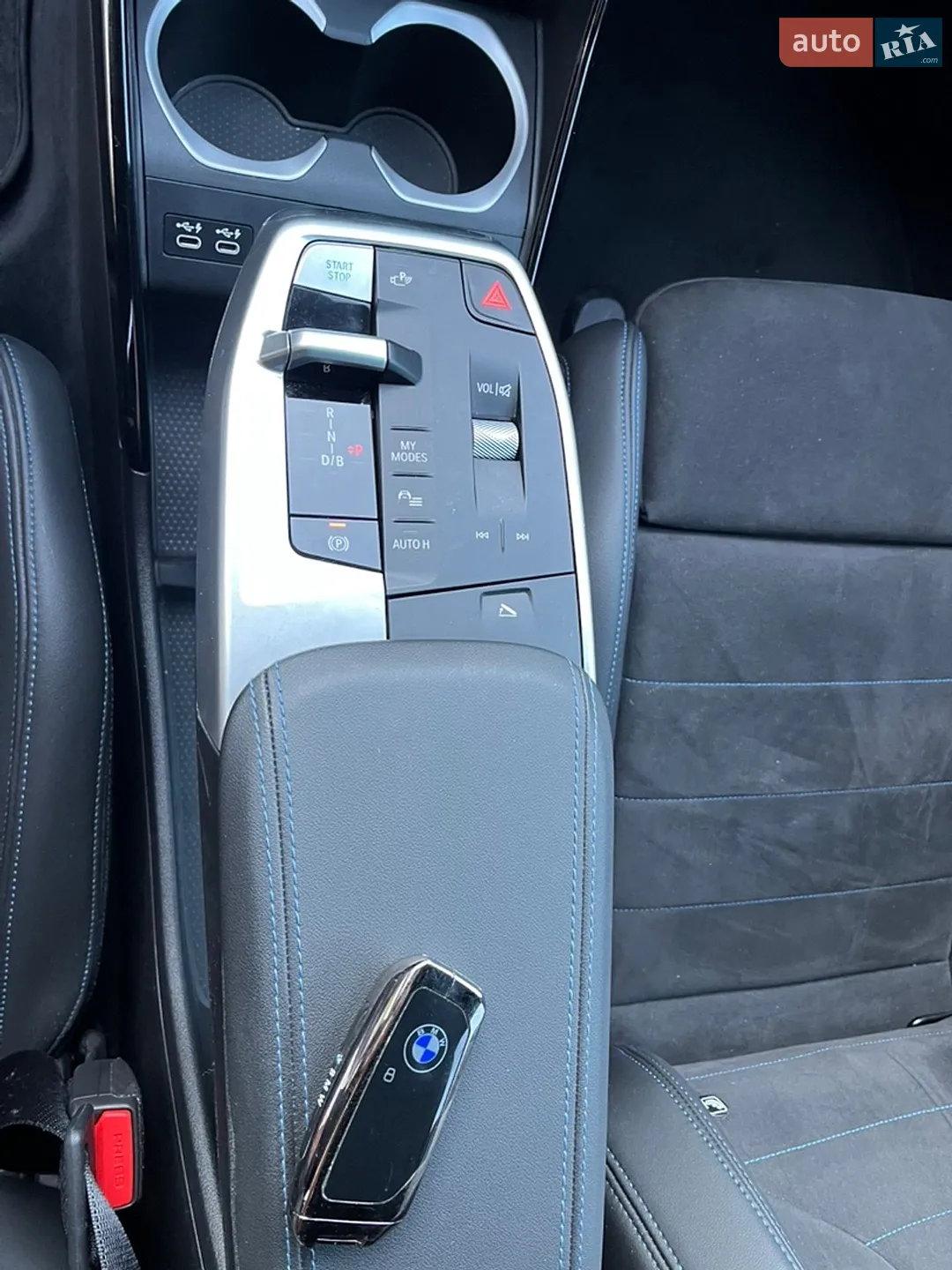 2024 BMW iX1 - мініатюра 15