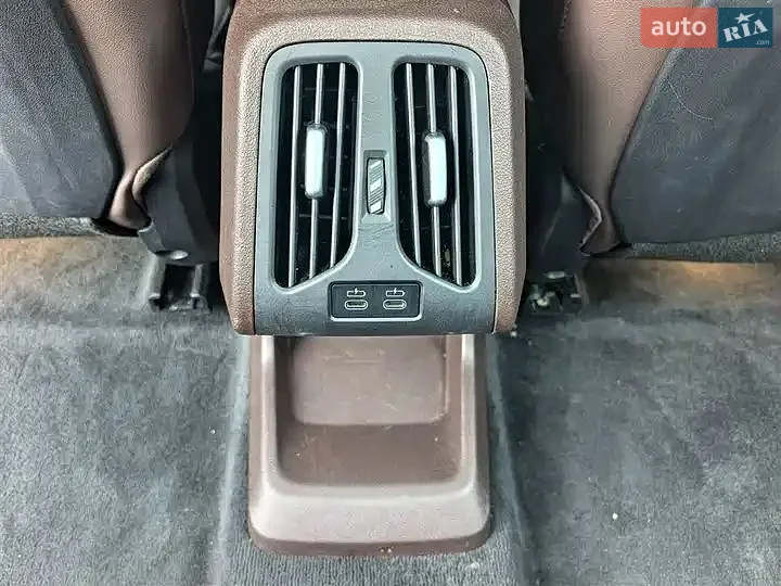 2025 BMW iX1 - мініатюра 14