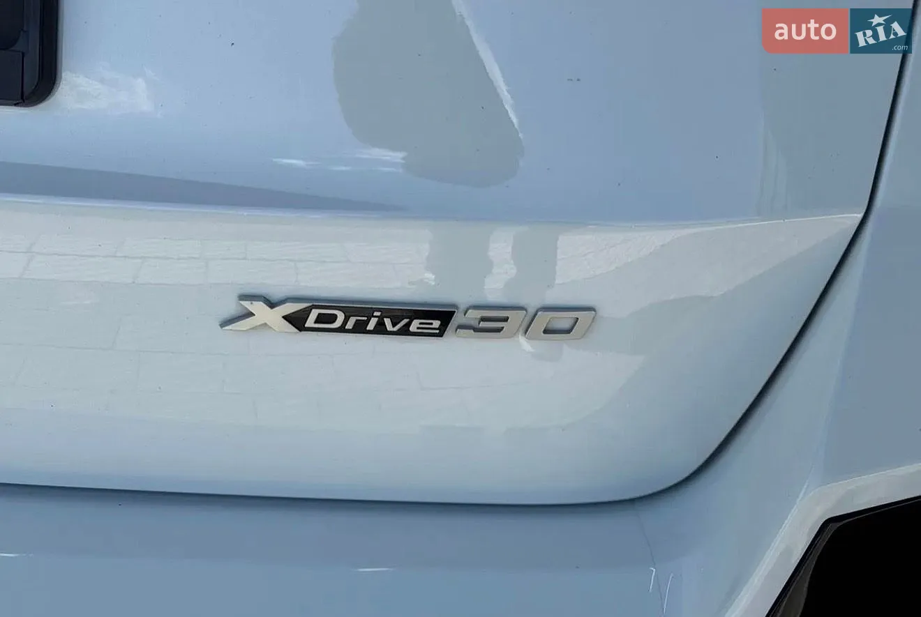 2022 BMW iX1 - мініатюра 10