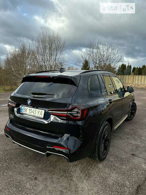 Внедорожник / Кроссовер BMW iX3 2021 в Костополе