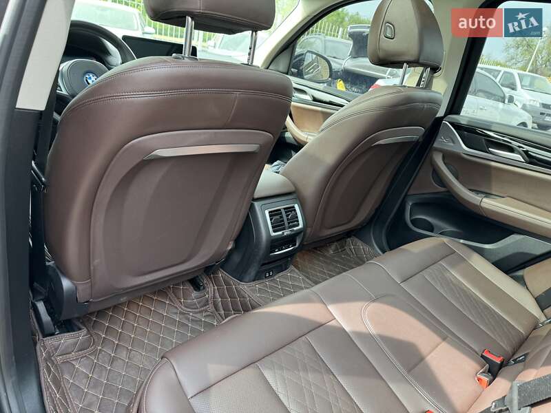 Позашляховик / Кросовер BMW iX3 2021 в Запоріжжі