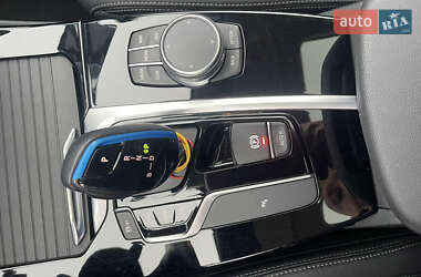 Внедорожник / Кроссовер BMW iX3 2021 в 