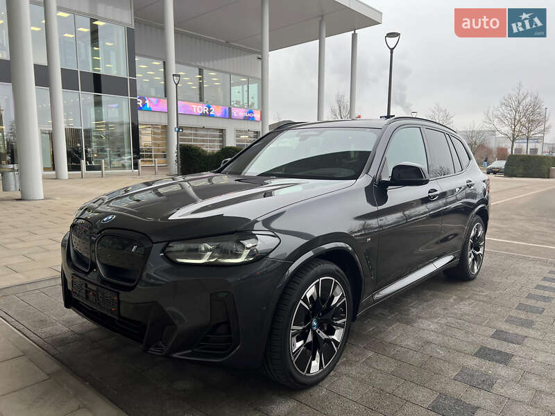 Внедорожник / Кроссовер BMW iX3 2022 в Ужгороде