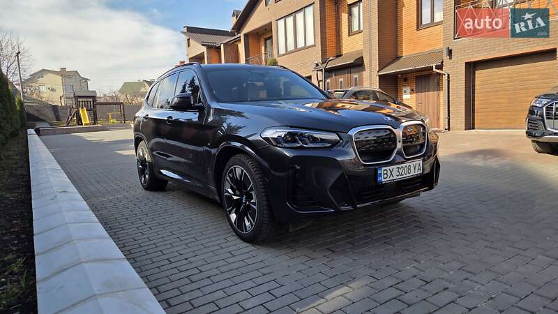 Внедорожник / Кроссовер BMW iX3 2021 в Хмельницком