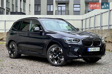 Внедорожник / Кроссовер BMW iX3 2023 в 