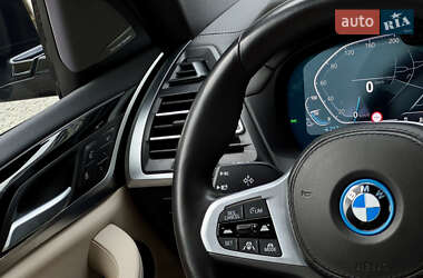 Внедорожник / Кроссовер BMW iX3 2023 в 