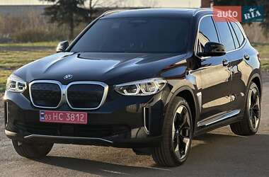 Внедорожник / Кроссовер BMW iX3 2021 в 