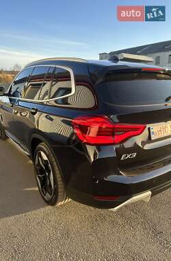 Внедорожник / Кроссовер BMW iX3 2021 в 