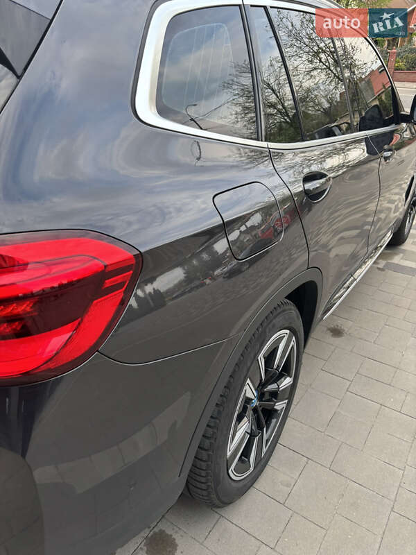 Внедорожник / Кроссовер BMW iX3 2022 в Ровно