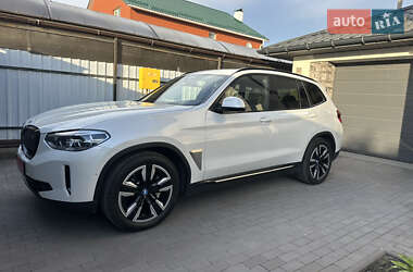 Внедорожник / Кроссовер BMW iX3 2021 в 