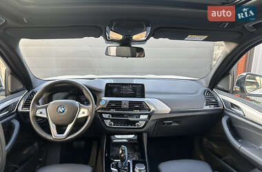 Внедорожник / Кроссовер BMW iX3 2021 в 