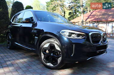 Позашляховик / Кросовер BMW iX3 2021 в 