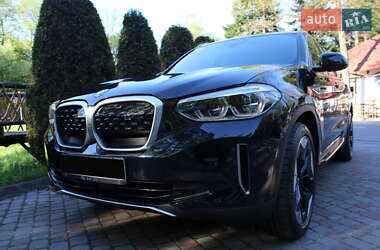 Позашляховик / Кросовер BMW iX3 2021 в 