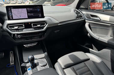 Внедорожник / Кроссовер BMW iX3 2021 в 