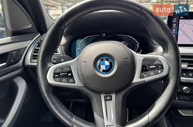 Внедорожник / Кроссовер BMW iX3 2021 в 