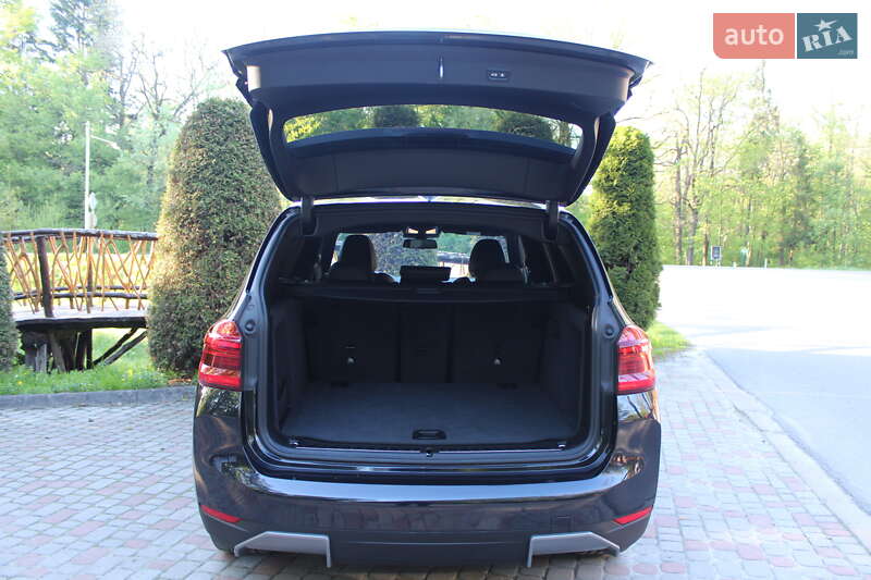 Внедорожник / Кроссовер BMW iX3 2021 в Трускавце