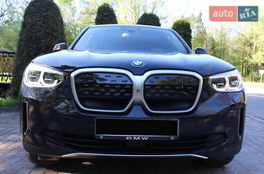 Внедорожник / Кроссовер BMW iX3 2021 в 