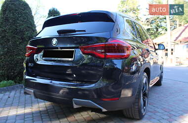 Внедорожник / Кроссовер BMW iX3 2021 в 