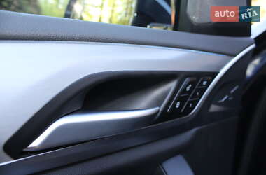 Внедорожник / Кроссовер BMW iX3 2021 в 