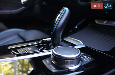Внедорожник / Кроссовер BMW iX3 2021 в 